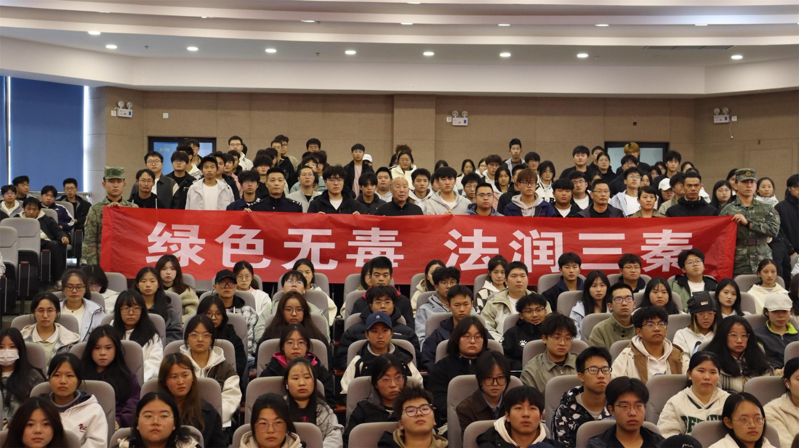 1761306638679720.jpg 1761306638679720.jpg